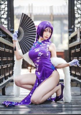 公交掀裙子从后面进去的电影_在线观看